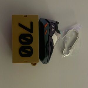 700 boost airpod pro case color brown brand new